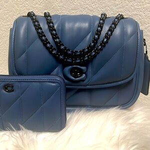 Coach Quilted Pillow Madison in washed Chambray